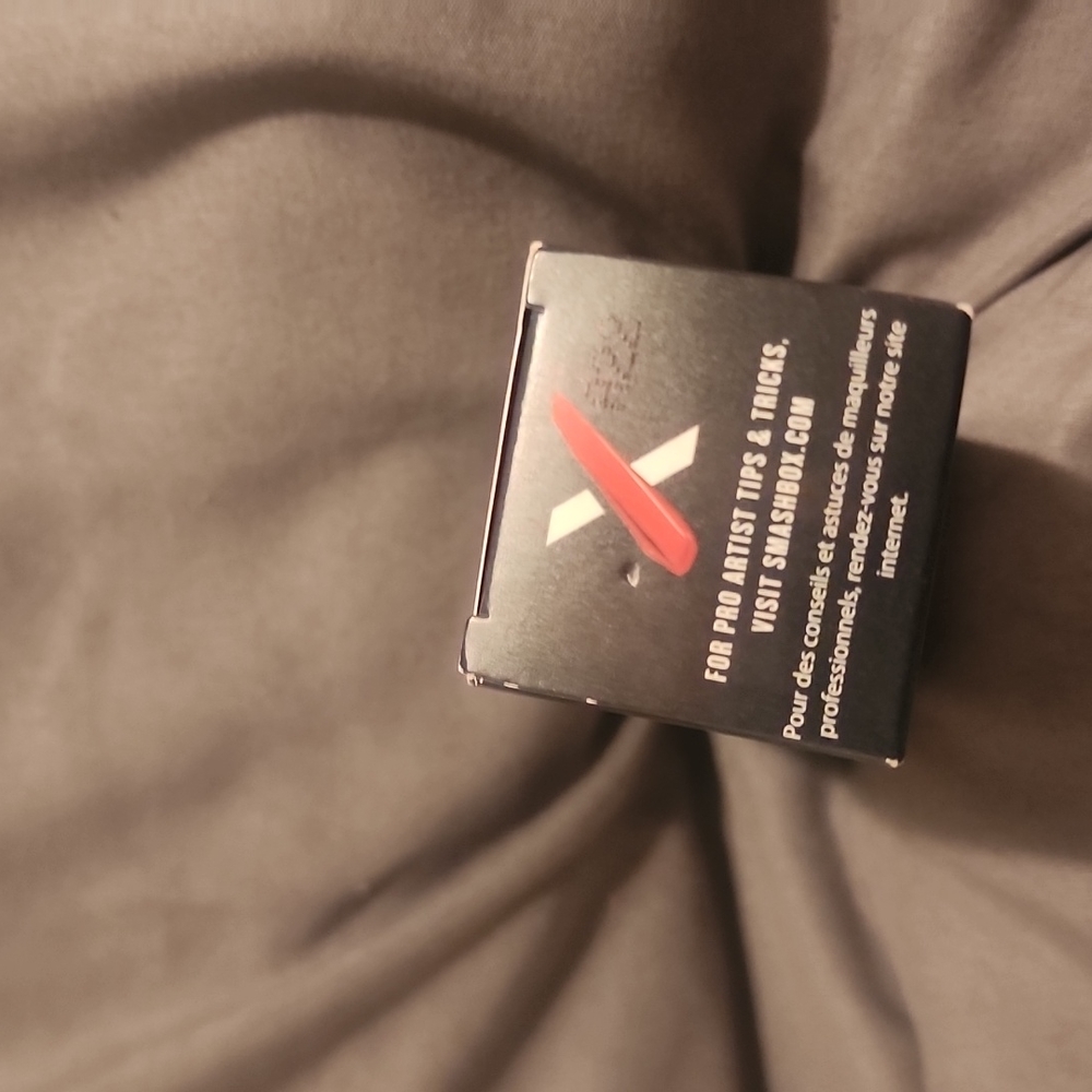 Smashbox Foundation - Picture 4 of 6